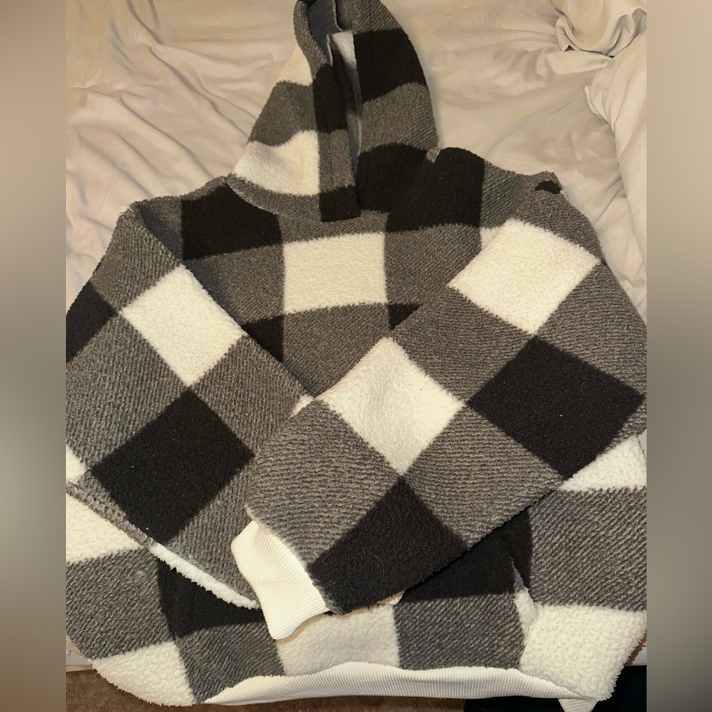 American Eagle Outfitters Gray and White Fleece